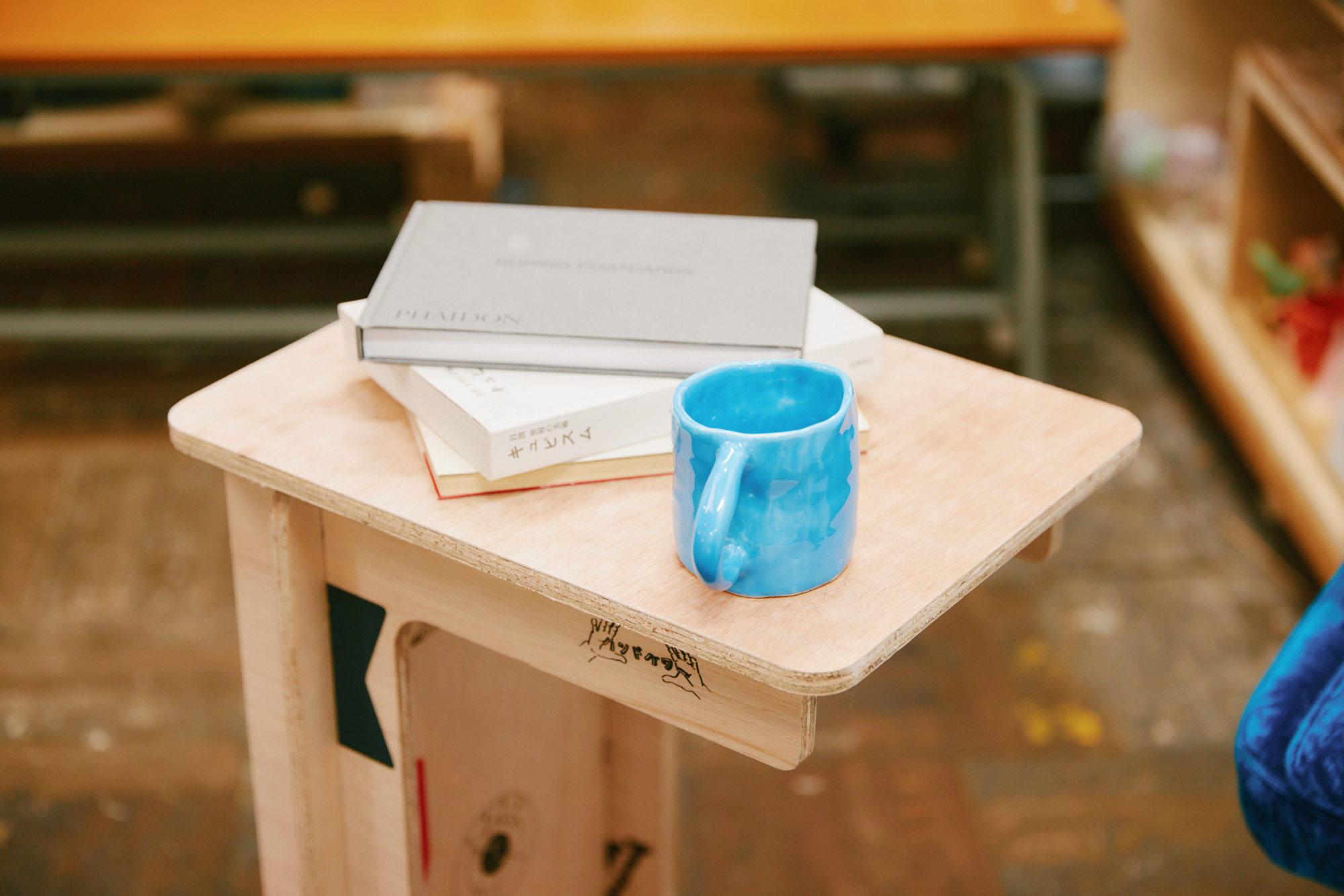 本が収納できるサイドテーブル（1個） | CAINZ DIY MARKET | オーダー