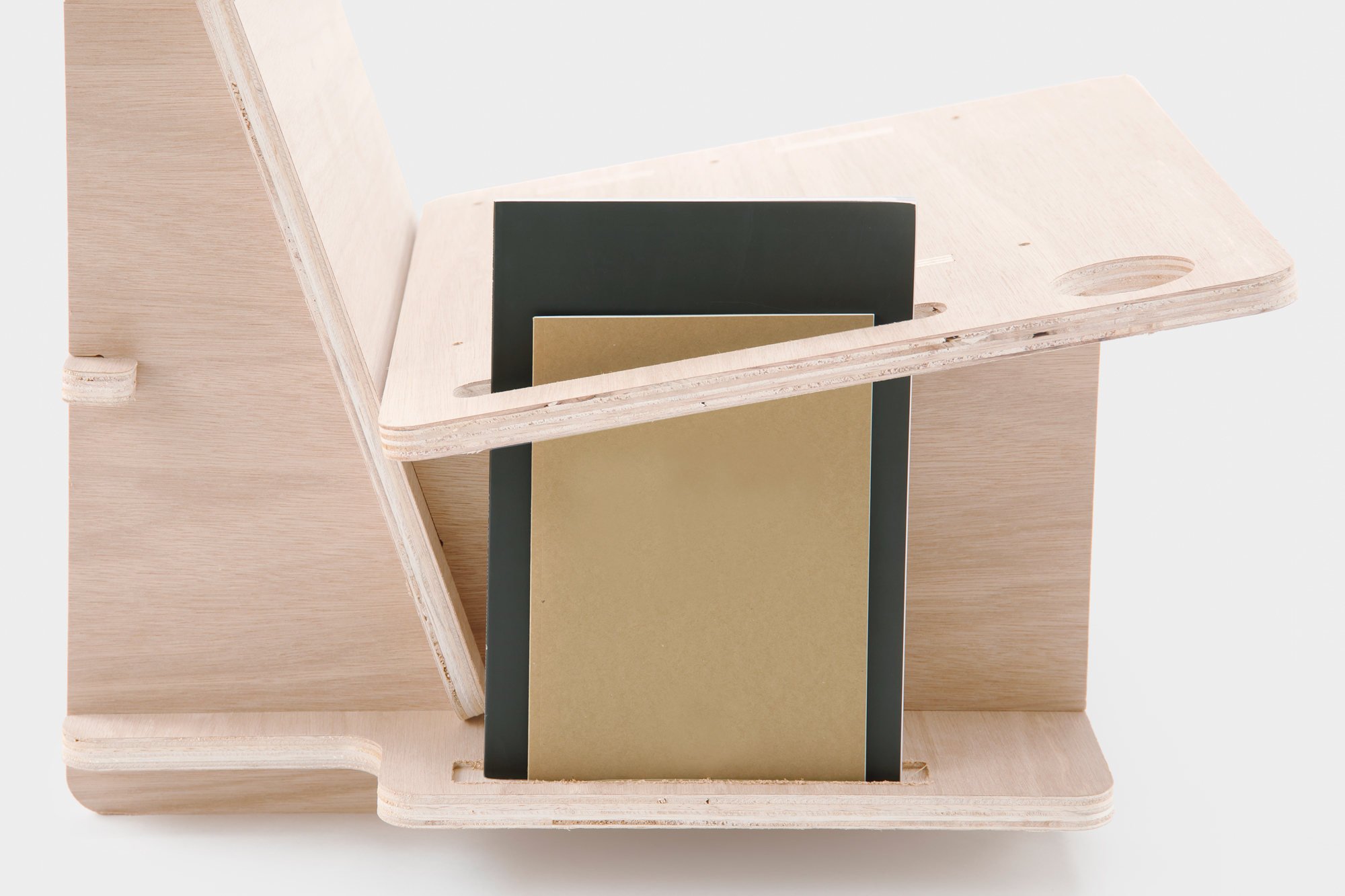 本が収納できるチャーチチェア | CAINZ DIY MARKET | オーダー家具