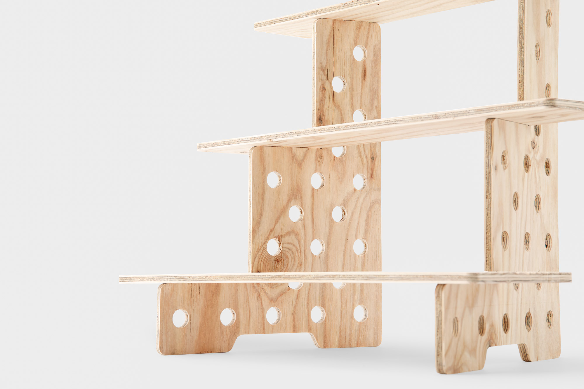 持ち運びできる卓上ディスプレイ（20cm×3段） | CAINZ DIY MARKET