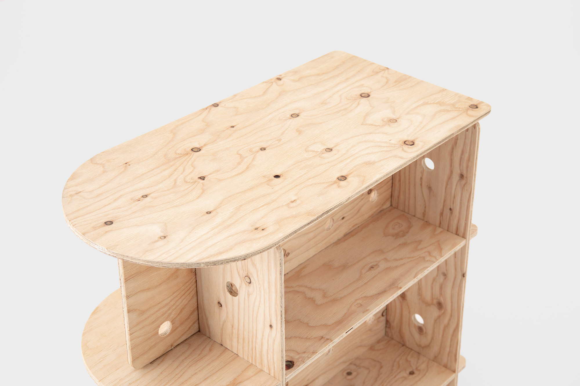 持ち運びできるカウンターディスプレイテーブル（半円） | CAINZ DIY