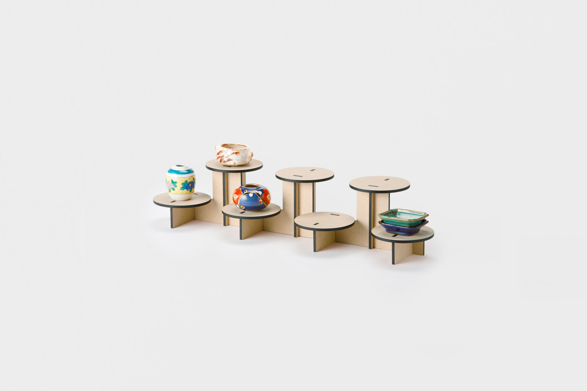 ひな壇ディスプレイ 7段（マルシェ什器） | CAINZ DIY MARKET