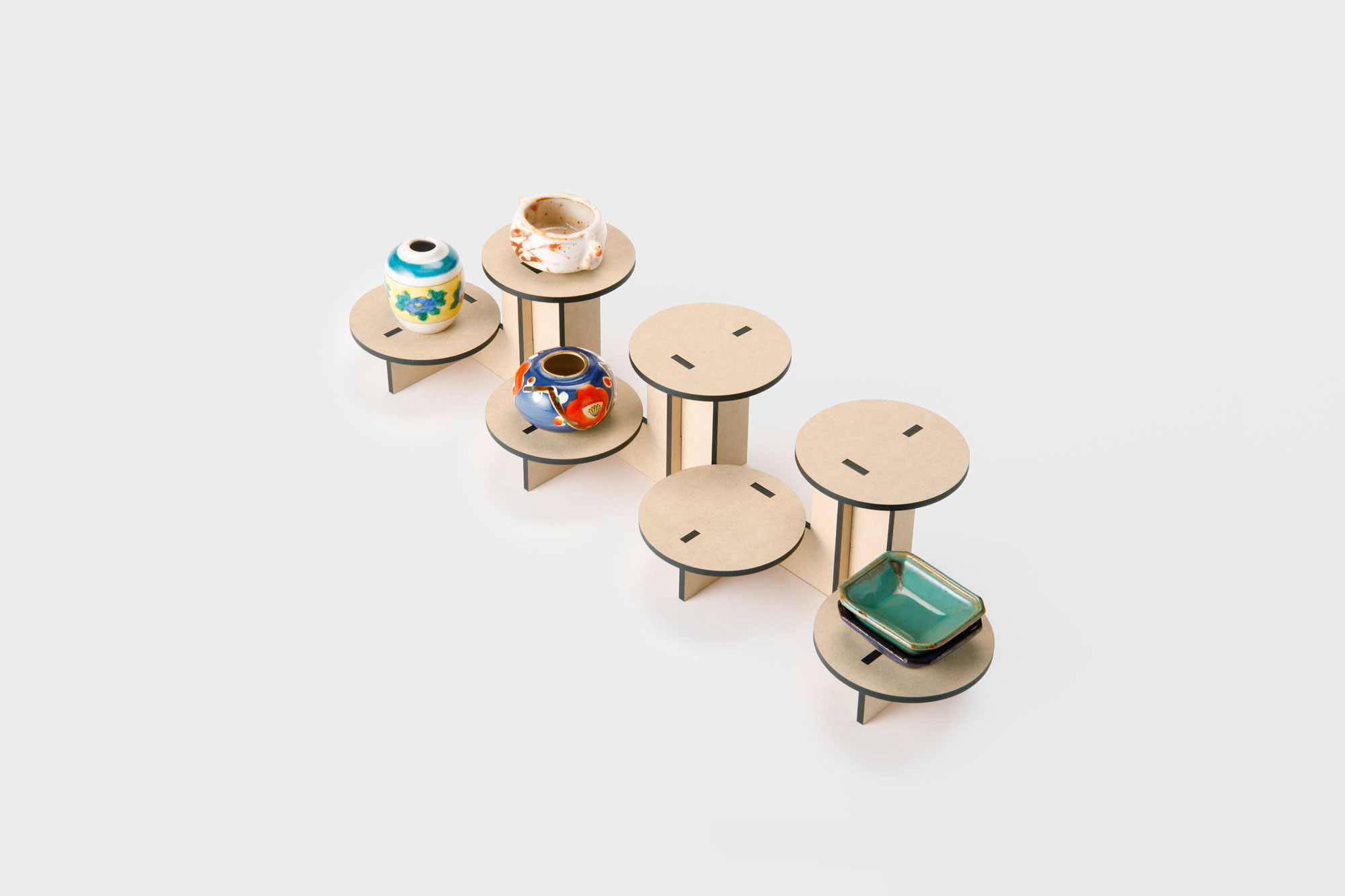 ひな壇ディスプレイ 7段（マルシェ什器） | CAINZ DIY MARKET
