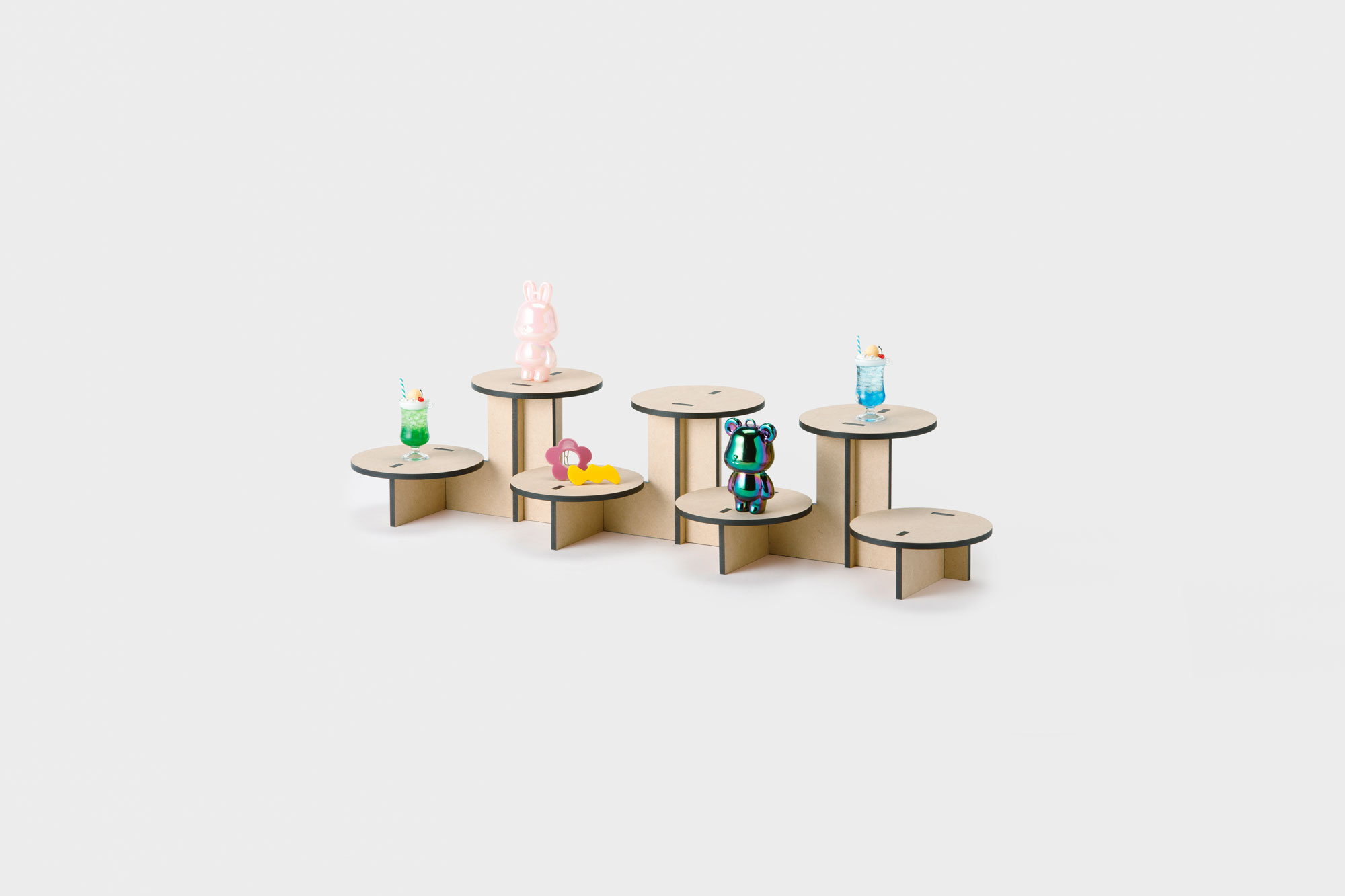 ひな壇ディスプレイ 7段（マルシェ什器） | CAINZ DIY MARKET