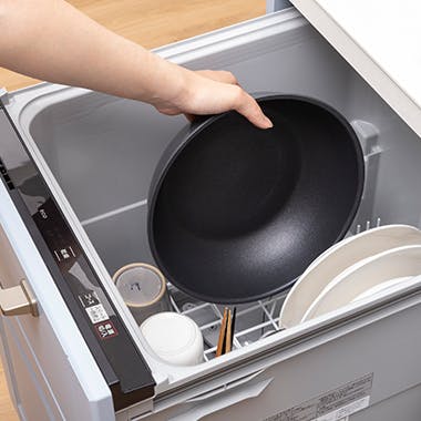 取っ手が外せる食洗機で洗えるフライパン 5点セット 使用イメージ 2