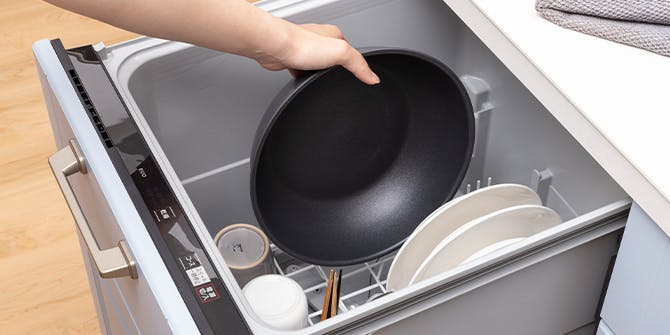 取っ手が外せる食洗機で洗えるフライパン 26cm深型 使用イメージ 3