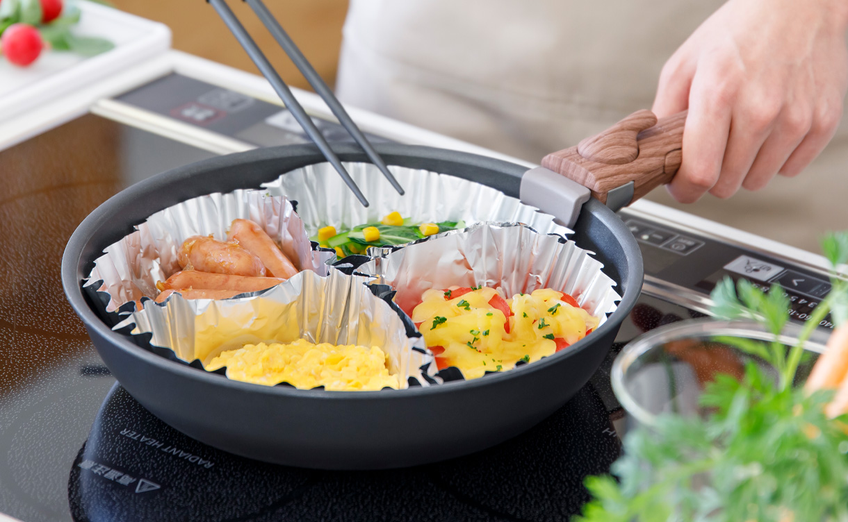 分割型フライパンホイル 26cm用 20枚入り | 食品用ラップ・アルミ