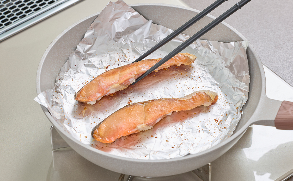フライパン用アルミホイル 25cm×5m | 食品用ラップ・アルミホイル