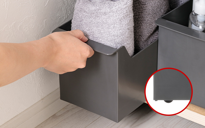 積み重ねできる出し入れしやすい コロ付きランドリー用BOX
