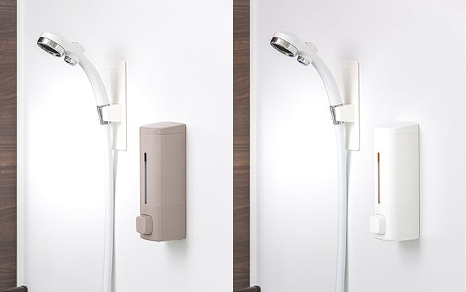 左：浮かせて収納 マグネットディスペンサー（ポンプタイプ） ウォームグレー、右：浮かせて収納 マグネットディスペンサー（ポンプタイプ） ホワイト