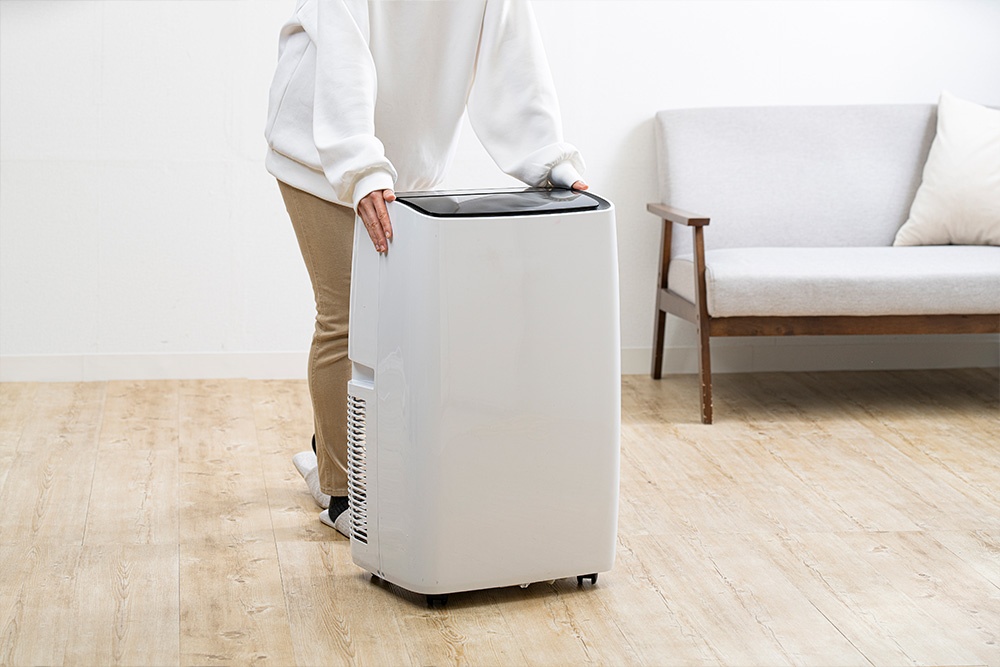ポータブルエアコン コンプレッサー式 ホワイト エアコンと同じコンプレッサー式を採用！好きな場所で使える