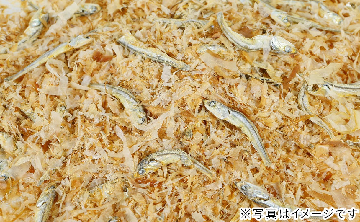 猫様が大好きなかつお節に煮干しをミックスしました。