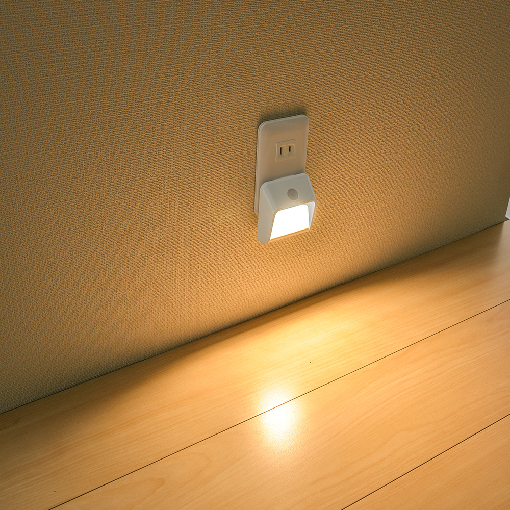 LEDナイトライト 明暗センサー付き 壁面照射タイプ 電球色 NIT-ALA6MW