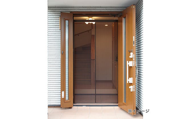 5.幅の広い親子ドア、袖付ドアにはワイドサイズで取付可能